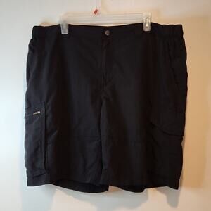 COLUMBIA Cargo Style Shorts Black Men's Size 42x10 NICE!!
